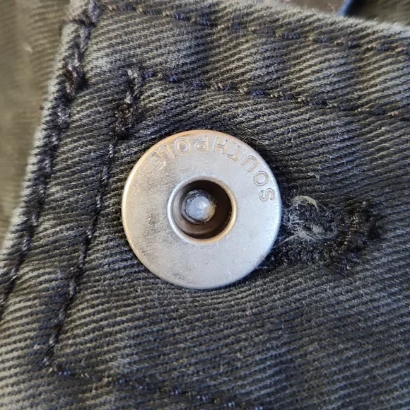 Southpole Embroidered Logo Baggy Fit Cargo Style Denim Shorts Vintage Y2K - Picture 7 of 13